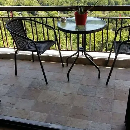 Maira Luxury شقة لِتوخورو