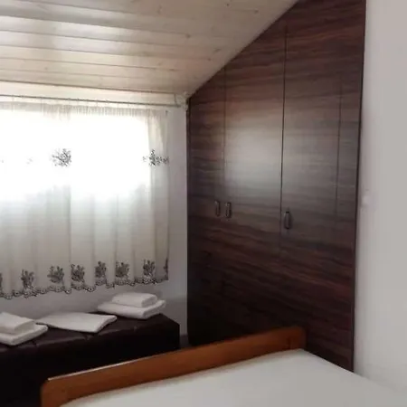 Maira Luxury